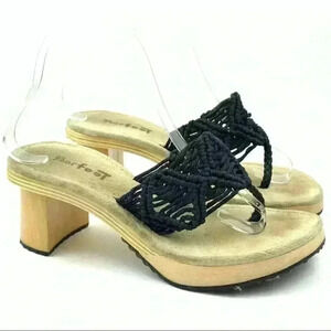 On Your feet Chinese laundry pop sandals 7 macramé